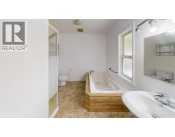 1930 Beach Crescent, Quesnel, BC V2J4J6 Photo 18