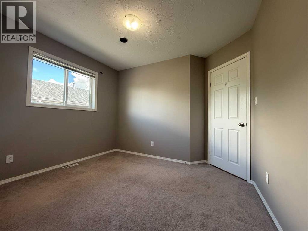 528 16 Street - 16