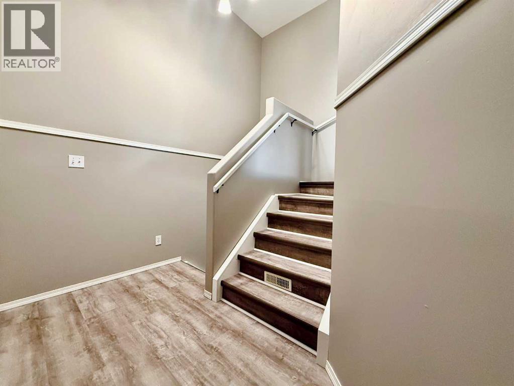528 16 Street - 3