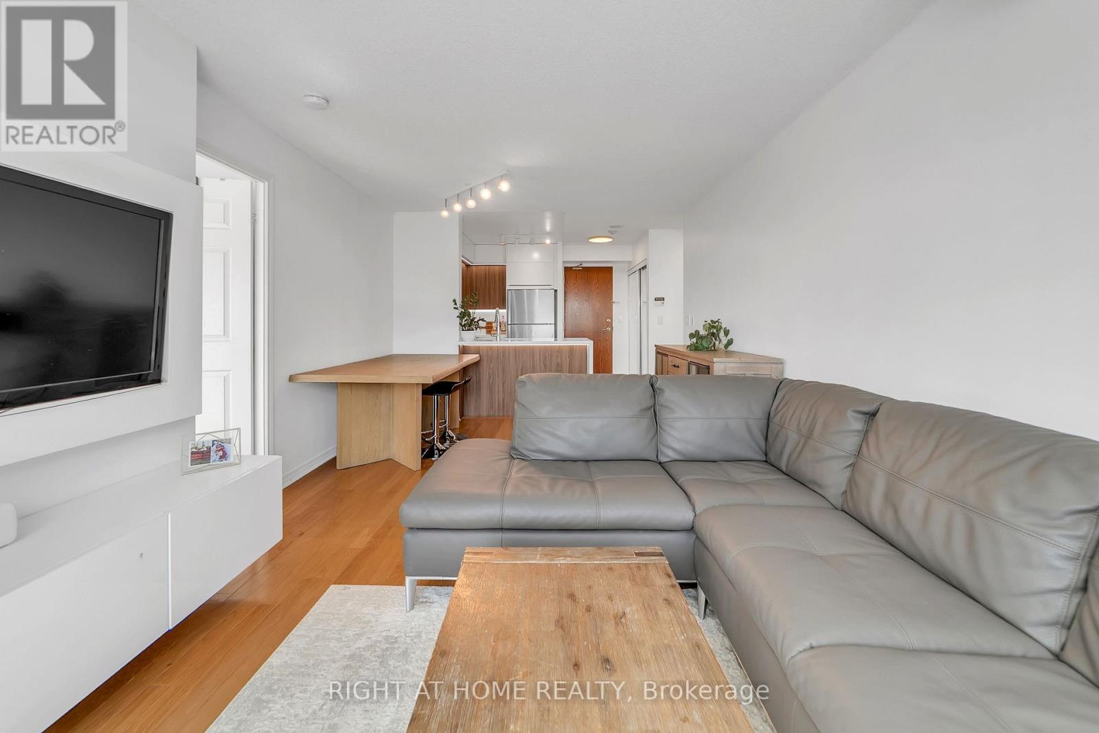 #1202 11 ONEIDA CRESCENT - 15