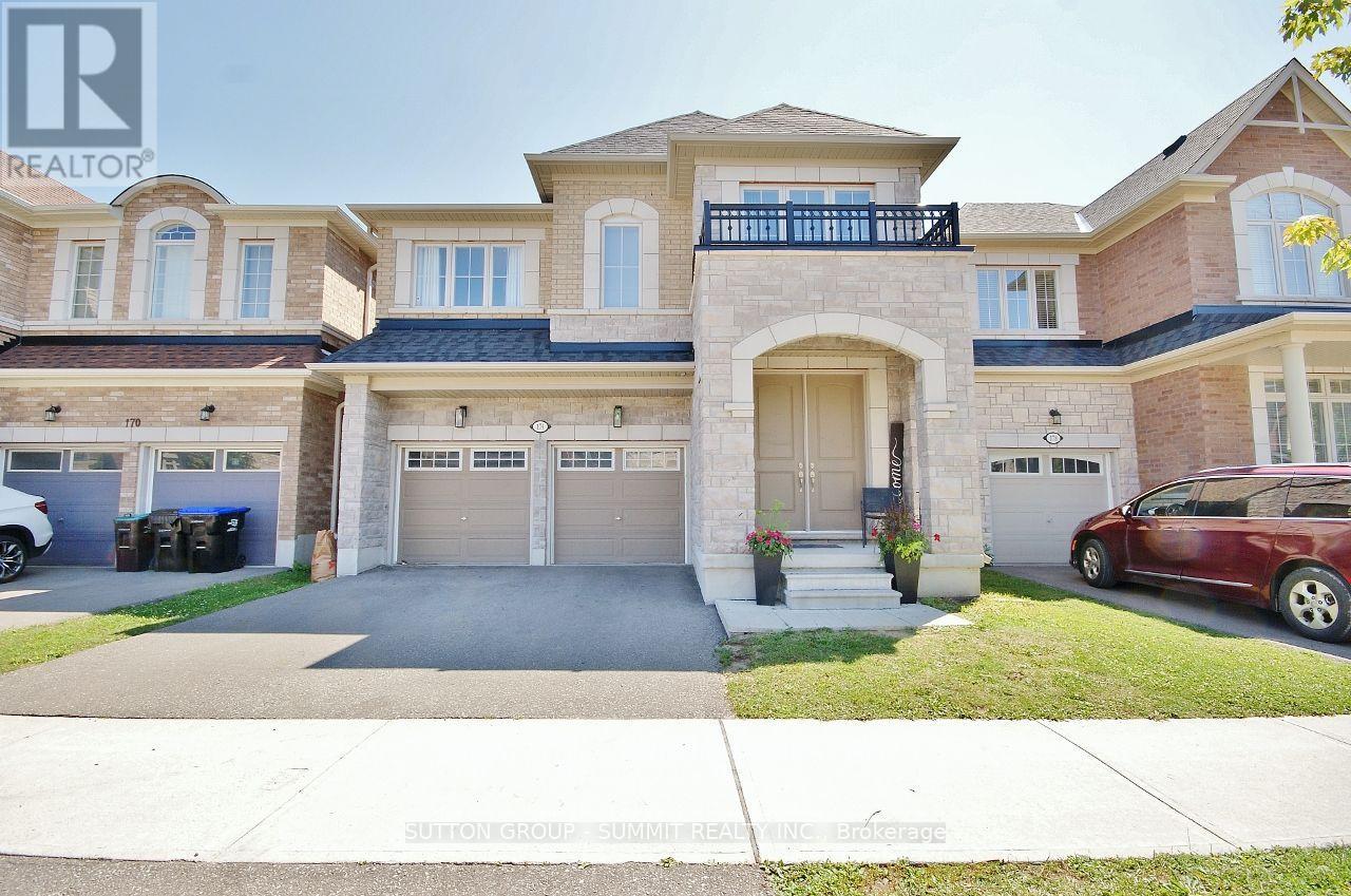 174 STEVENSON CRESCENT - 1