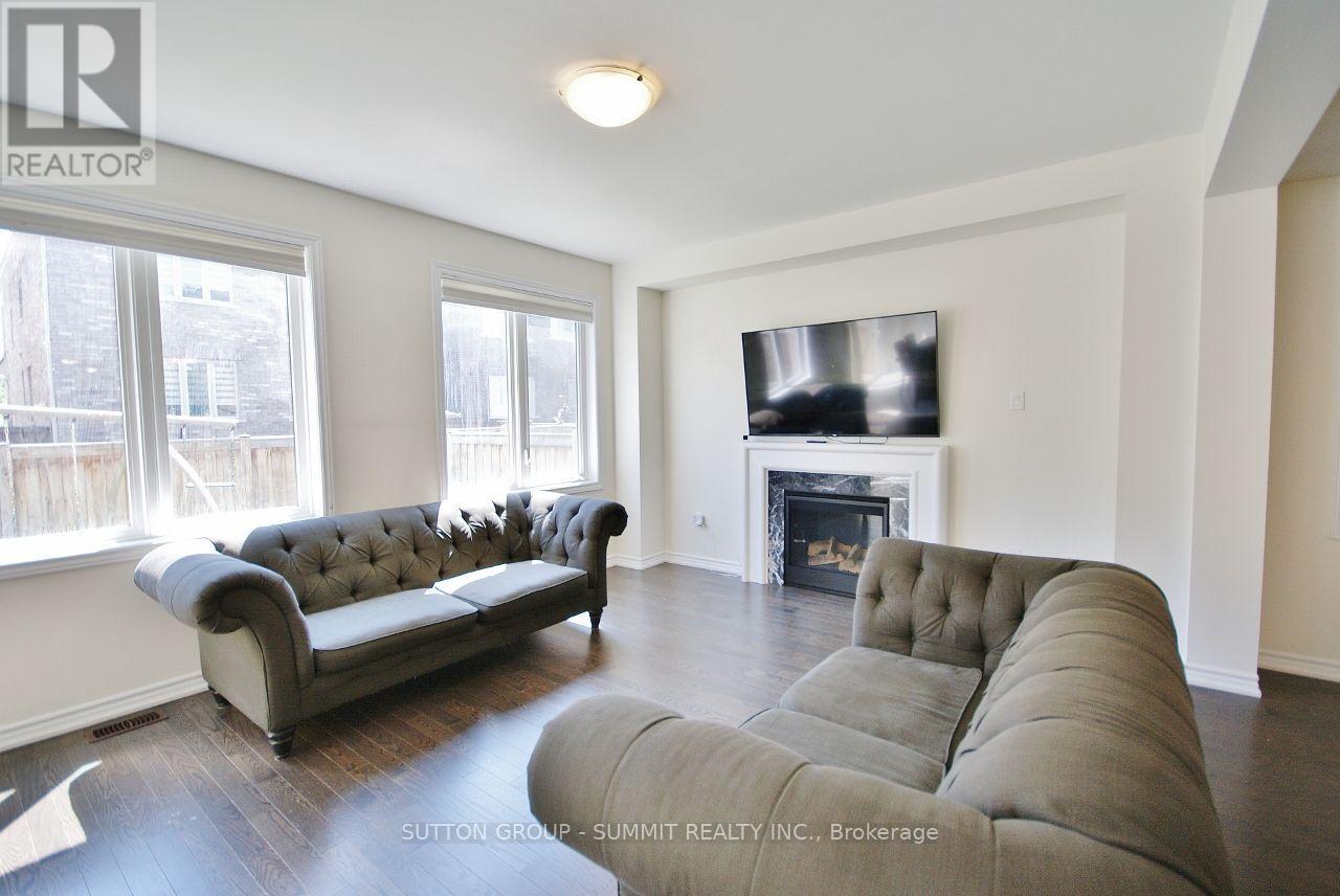 174 STEVENSON CRESCENT - 12