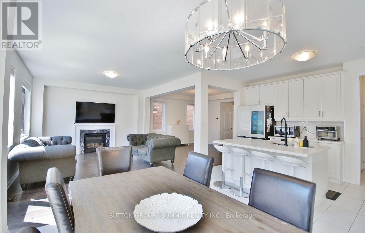174 STEVENSON CRESCENT - 19