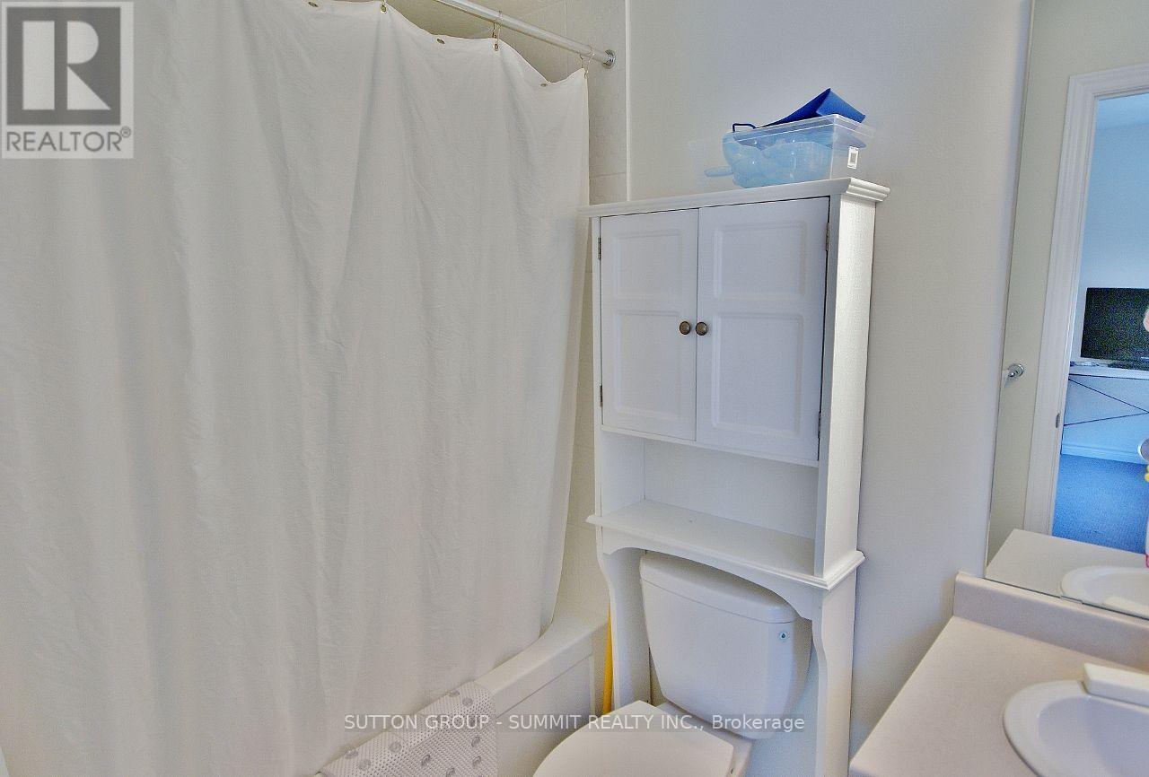 174 STEVENSON CRESCENT - 34