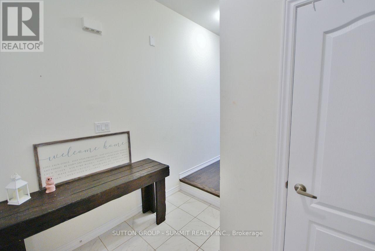 174 STEVENSON CRESCENT - 7