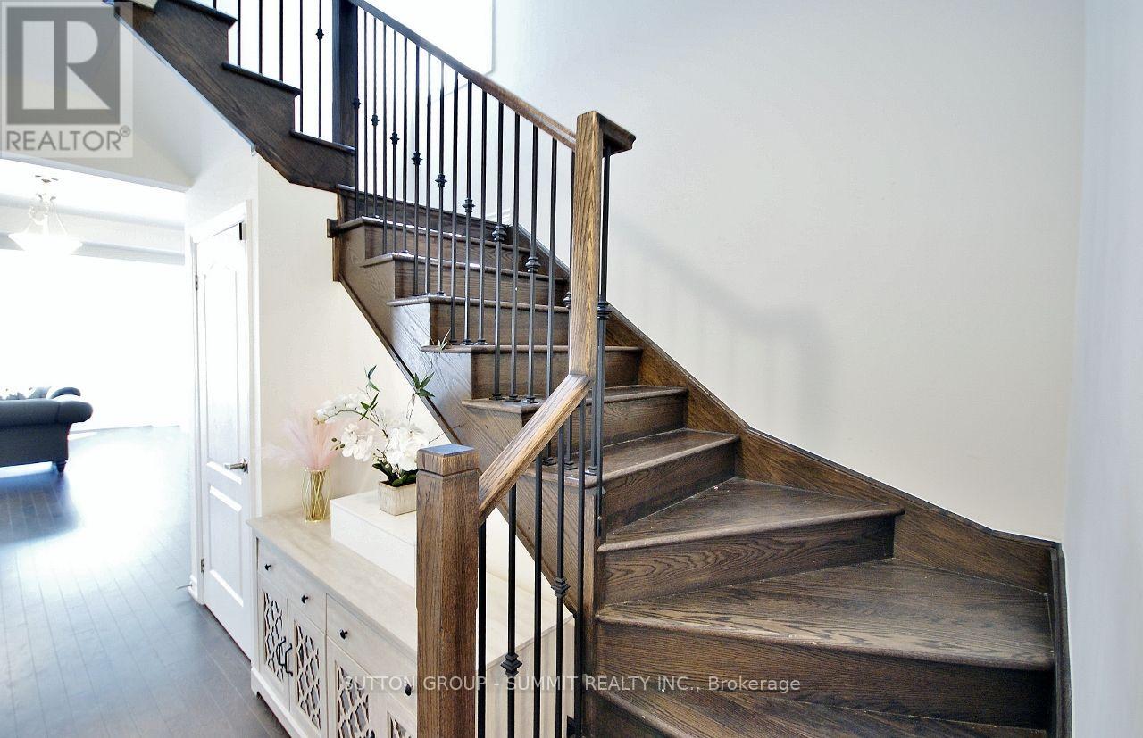 174 STEVENSON CRESCENT - 9