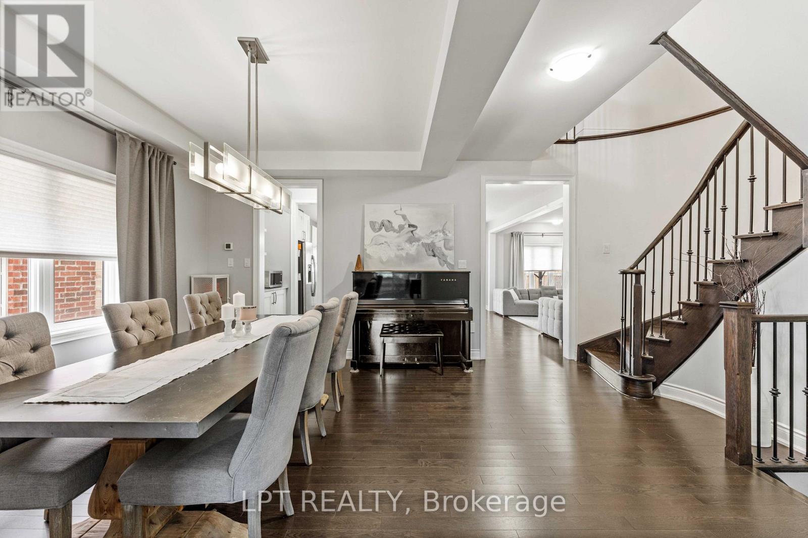 20 MANOR FOREST ROAD - 13