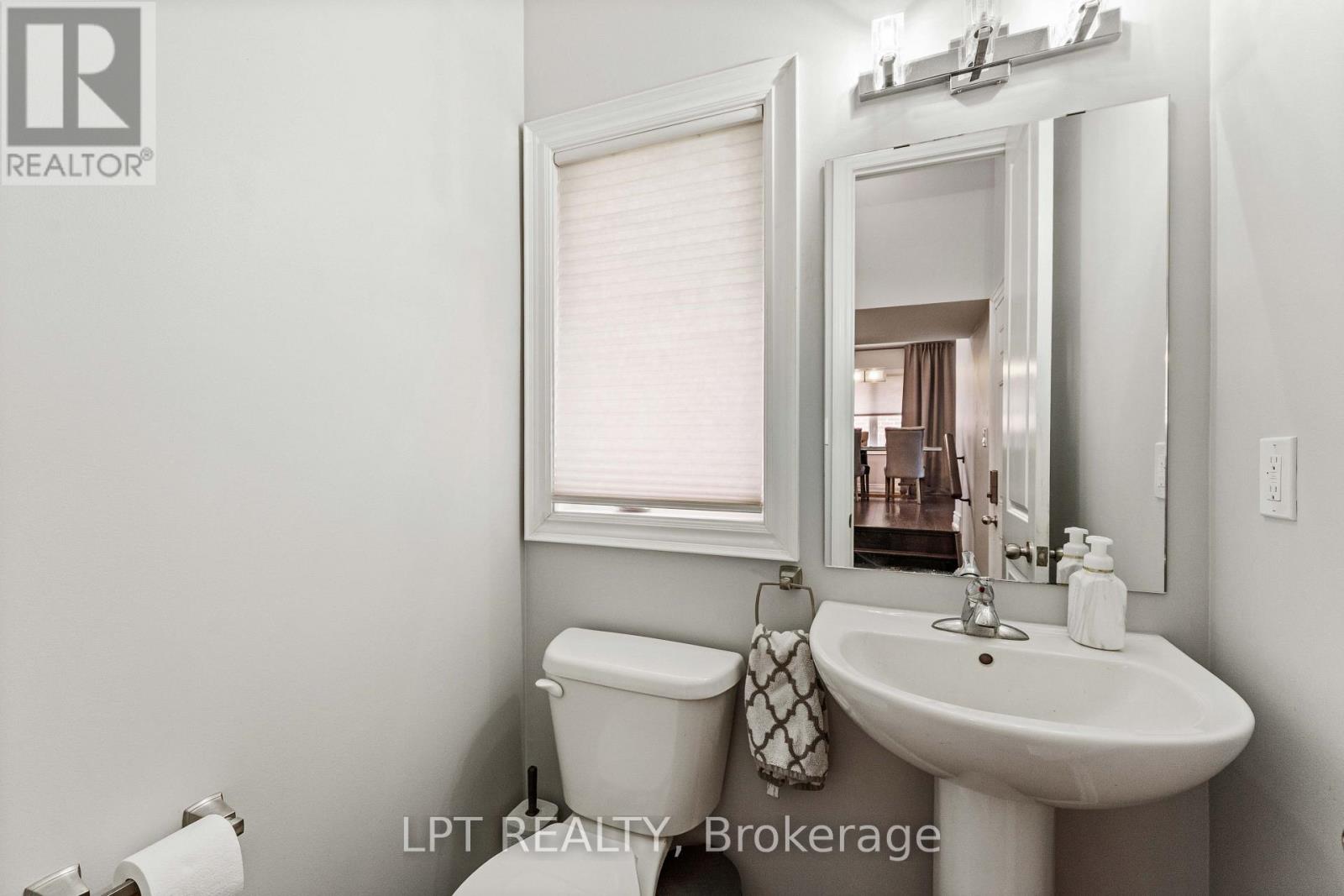 20 MANOR FOREST ROAD - 23