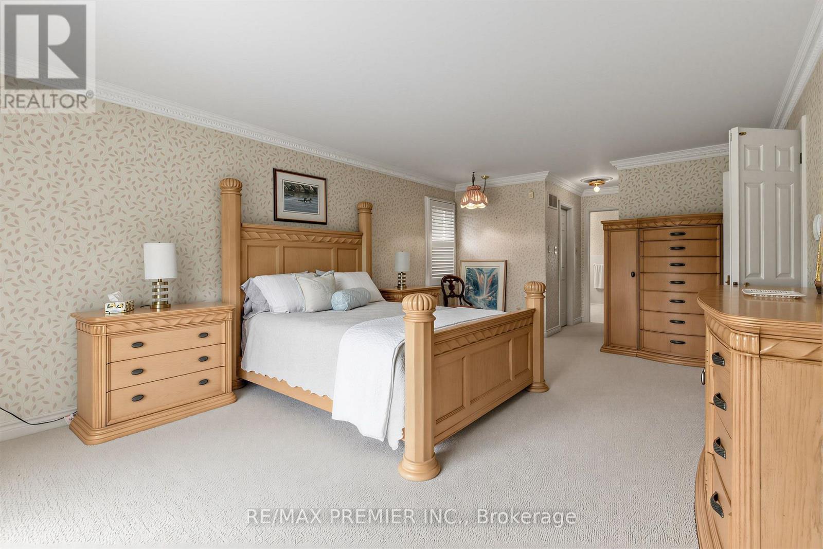 28 BRIDGEND COURT S - Image 26