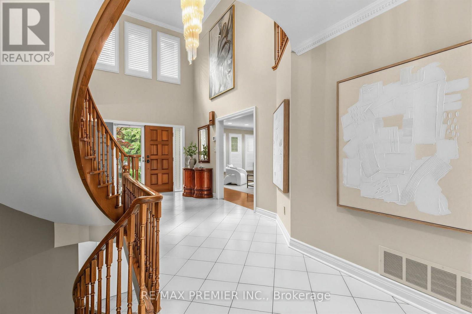 28 BRIDGEND COURT S - Image 7