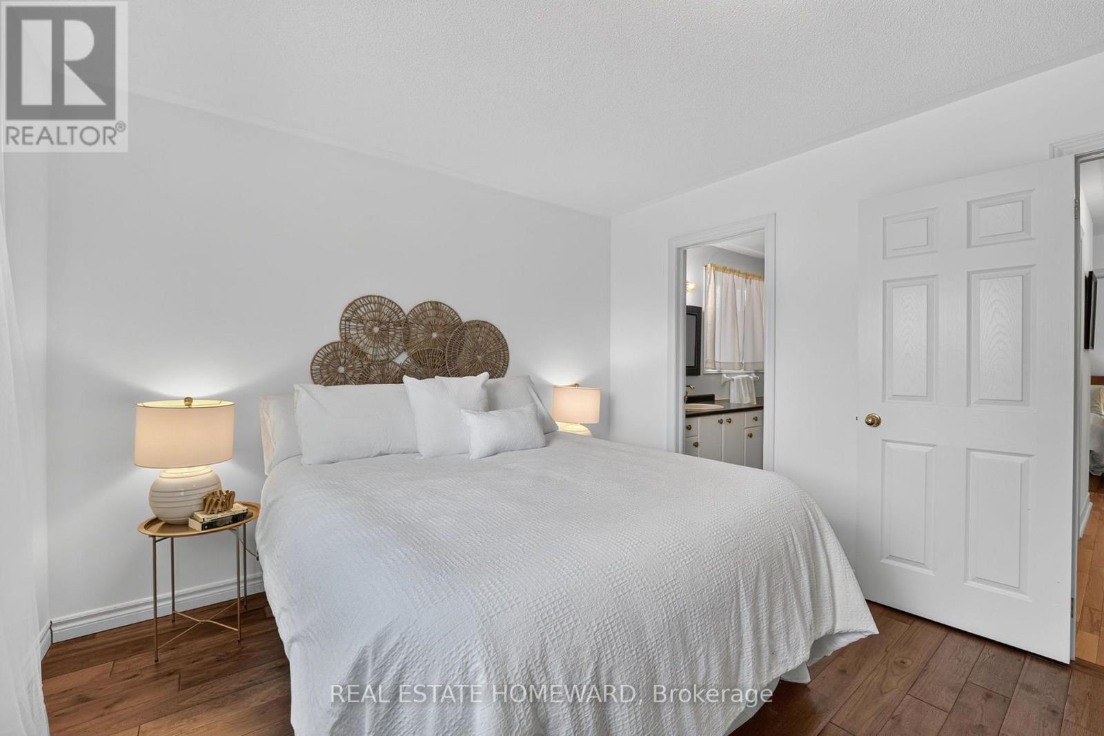 26 NICOLE MARIE AVENUE - 16