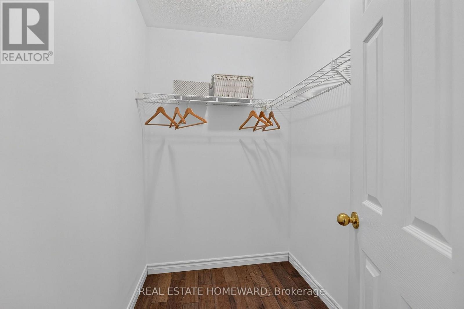 26 NICOLE MARIE AVENUE - 17
