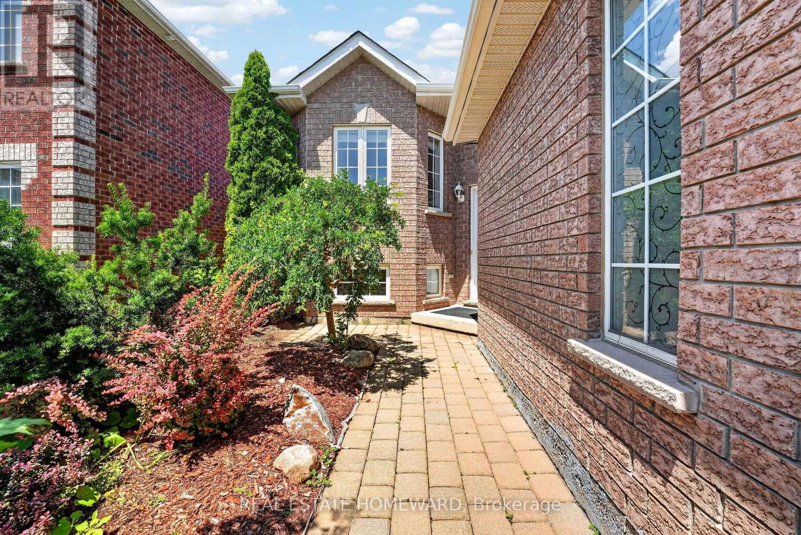 26 NICOLE MARIE AVENUE - 2