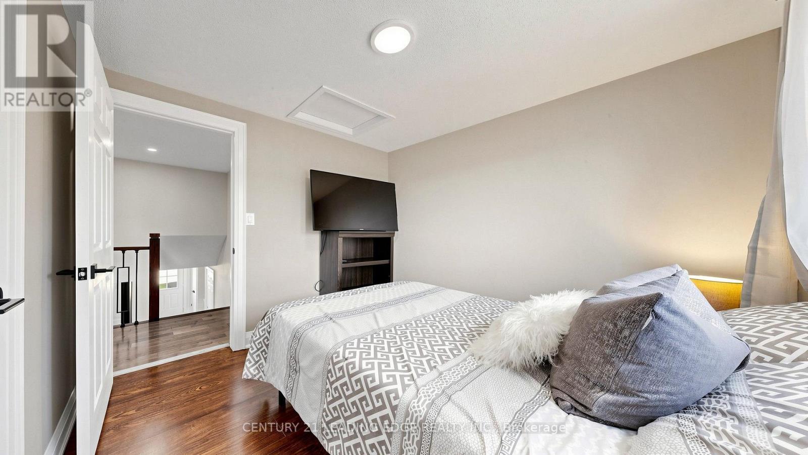 11 LOUGHEED ROAD - Image 34