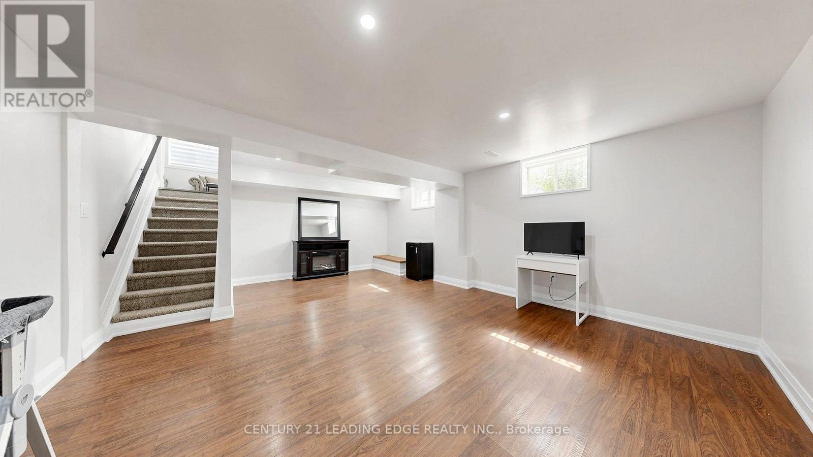 11 LOUGHEED ROAD - Image 38