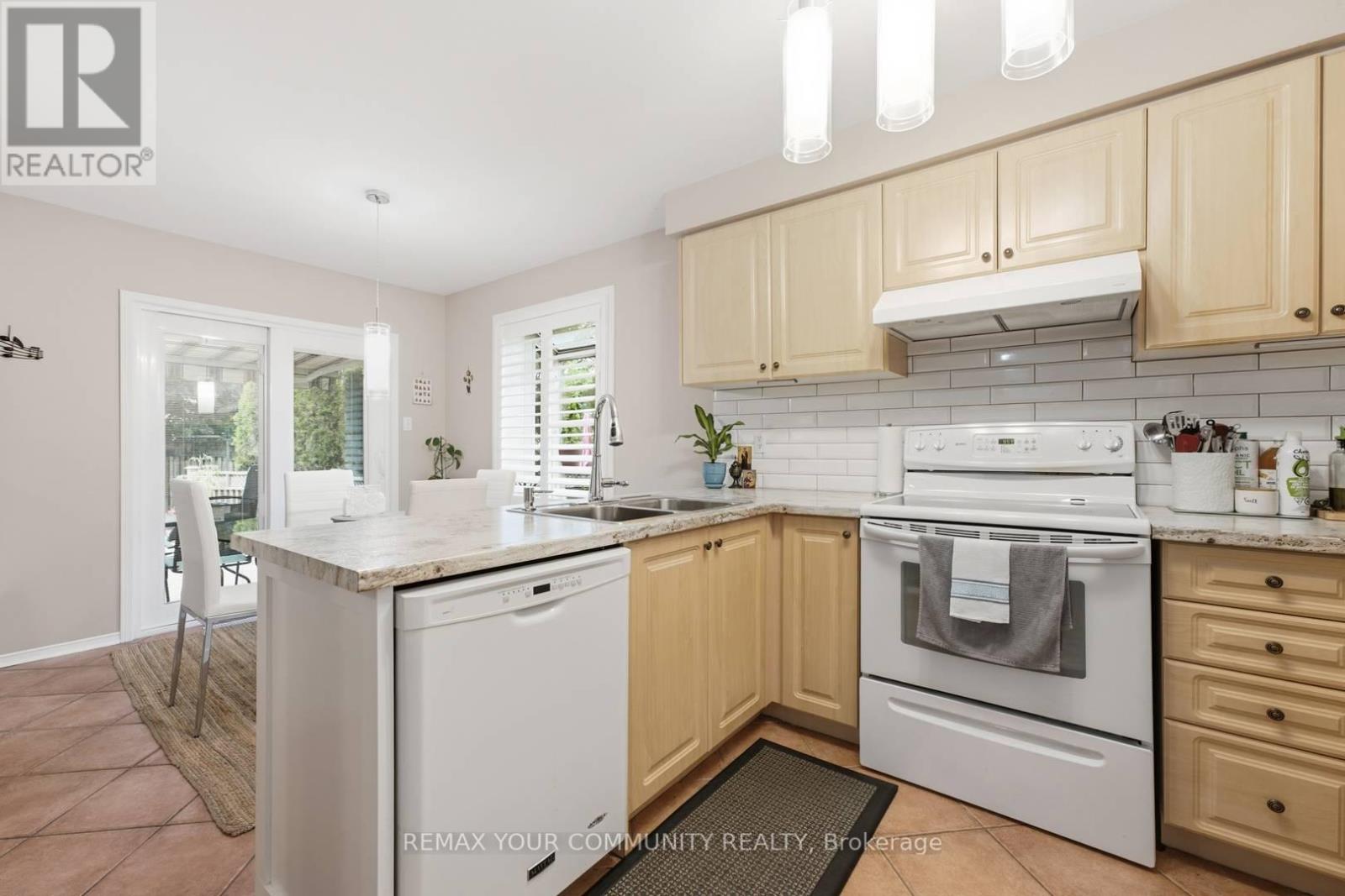 57 KINGSRIDGE ROAD - 11
