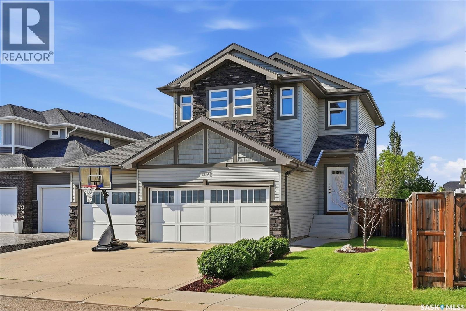1339 Pringle MANOR - 2