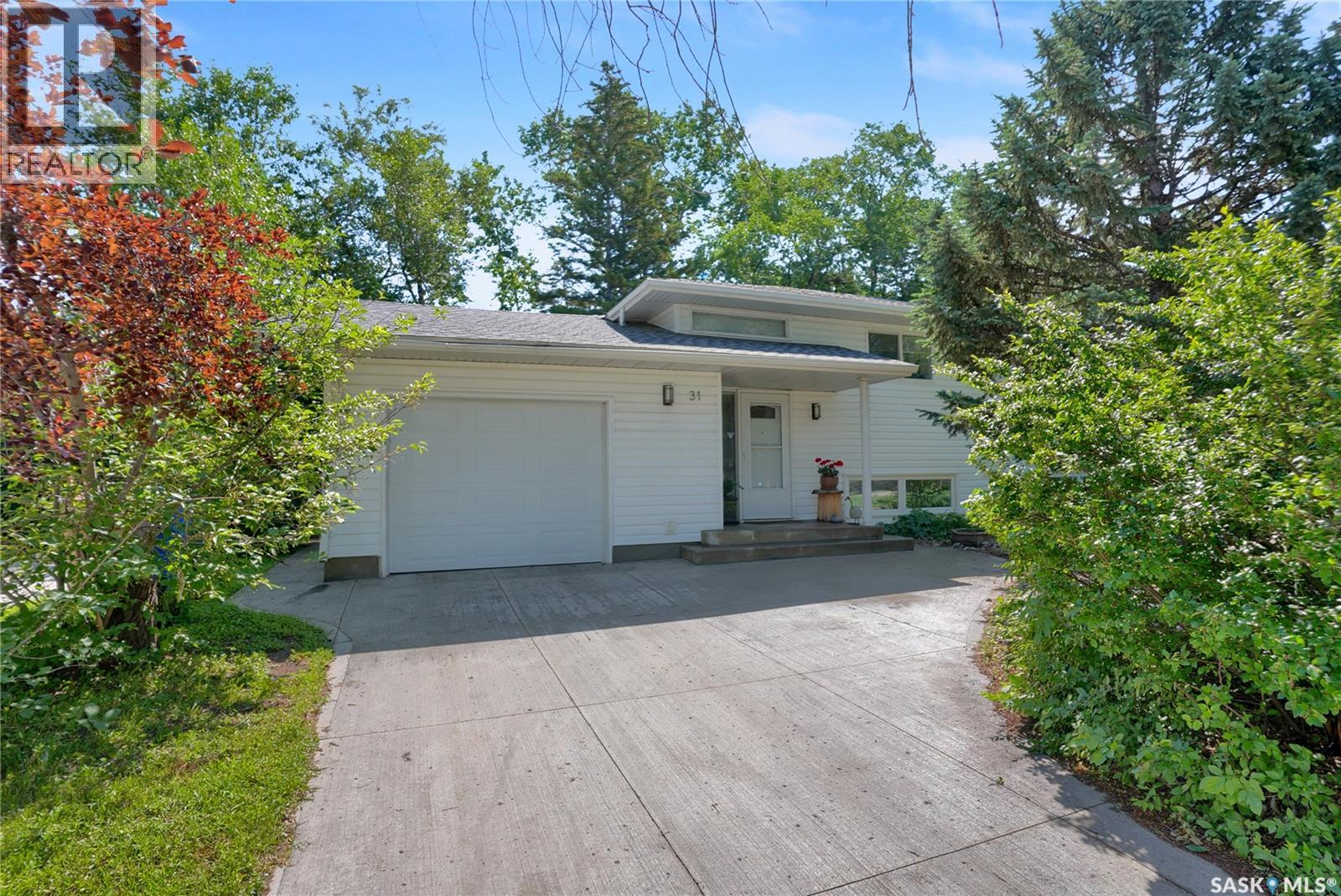 31 Massey ROAD - 2