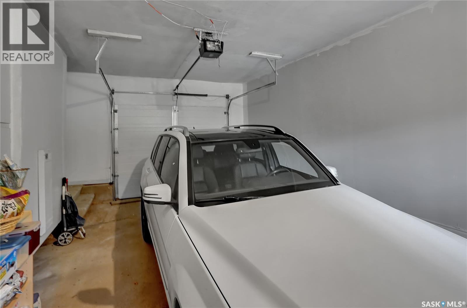 31 Massey ROAD - 36