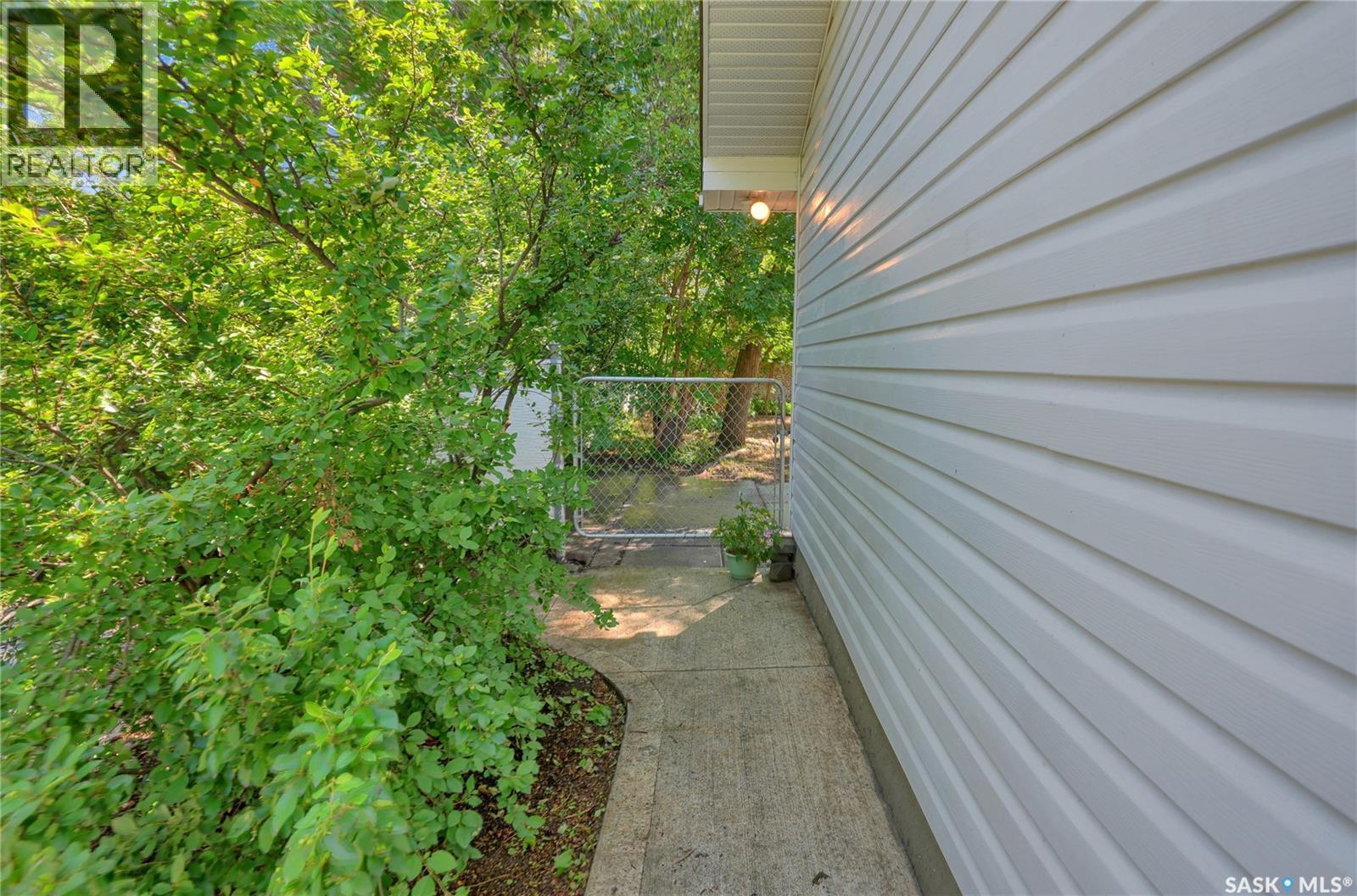 31 Massey ROAD - 37