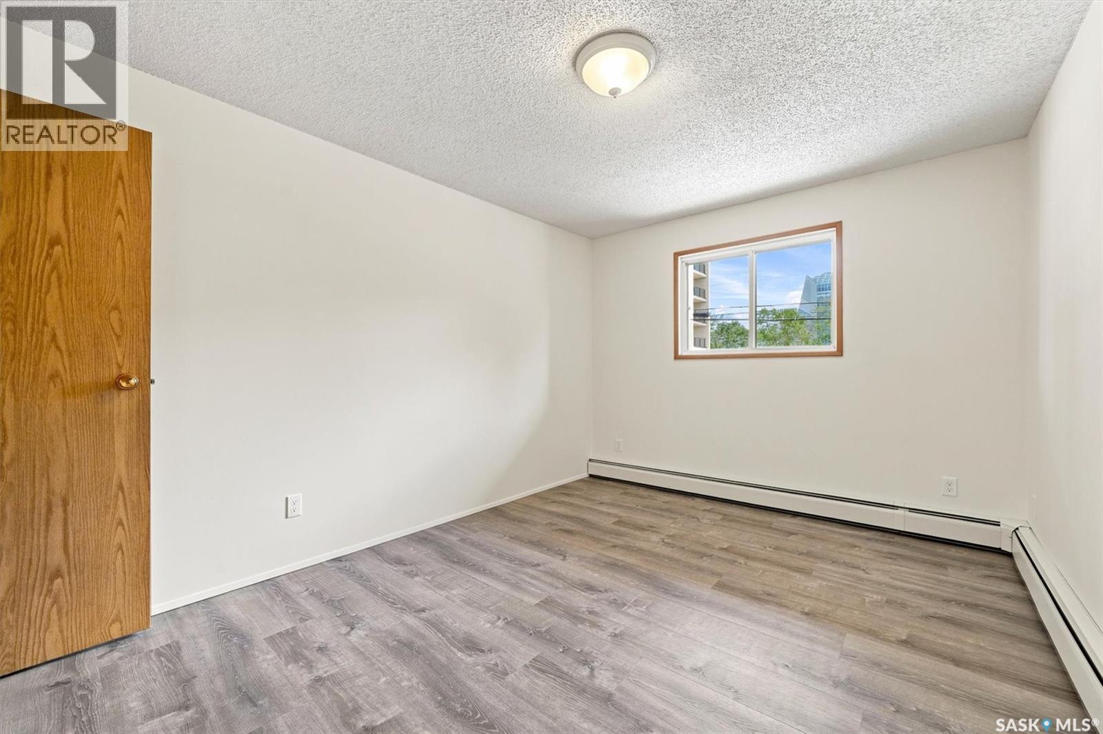 #206 536 4th AVENUE N - 13