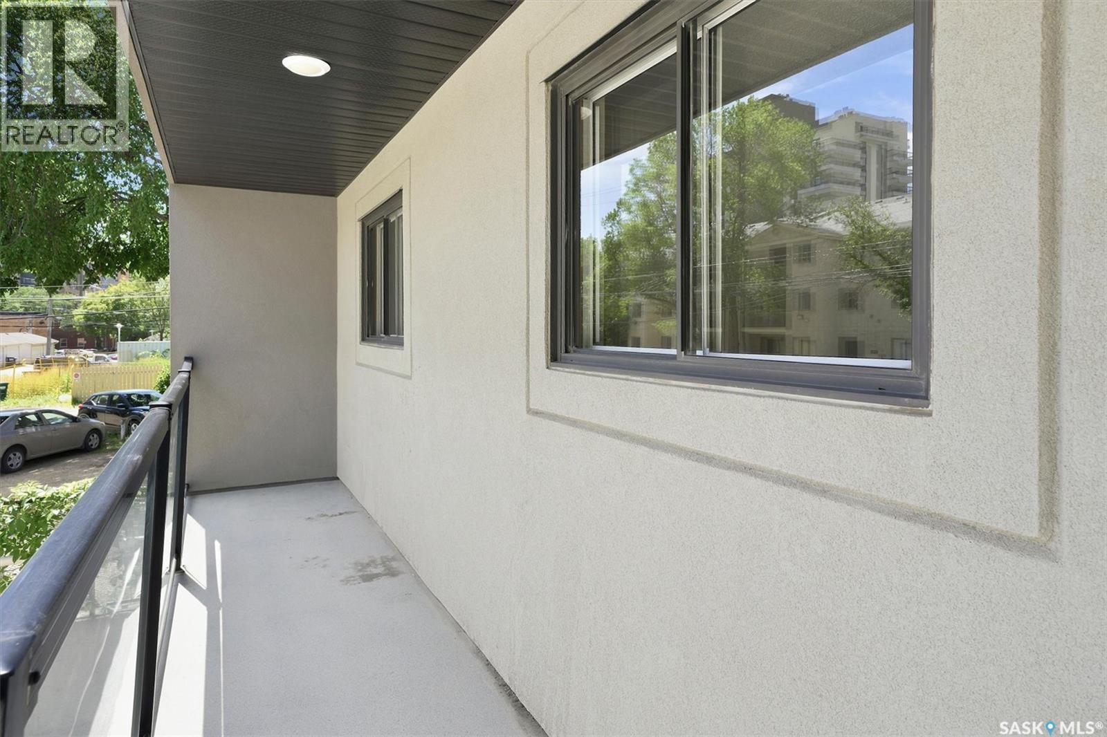 #206 536 4th AVENUE N - 28