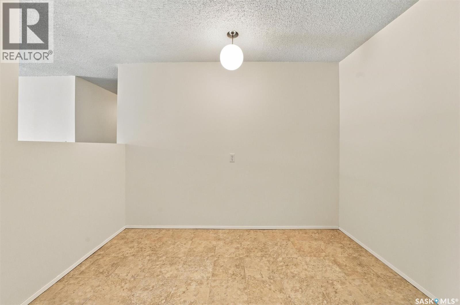 #206 536 4th AVENUE N - 9