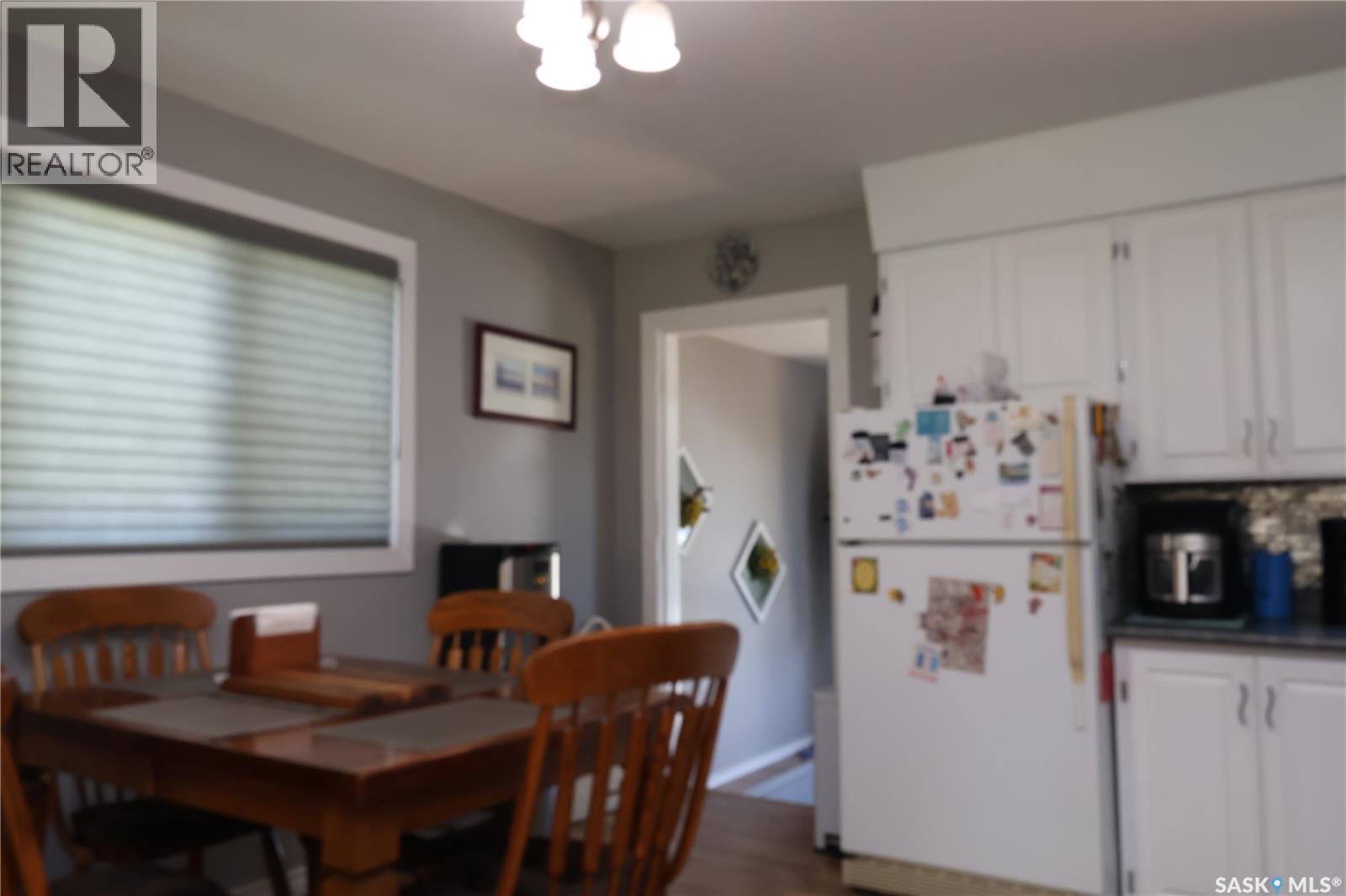 43 Kathrinthal AVENUE - 14