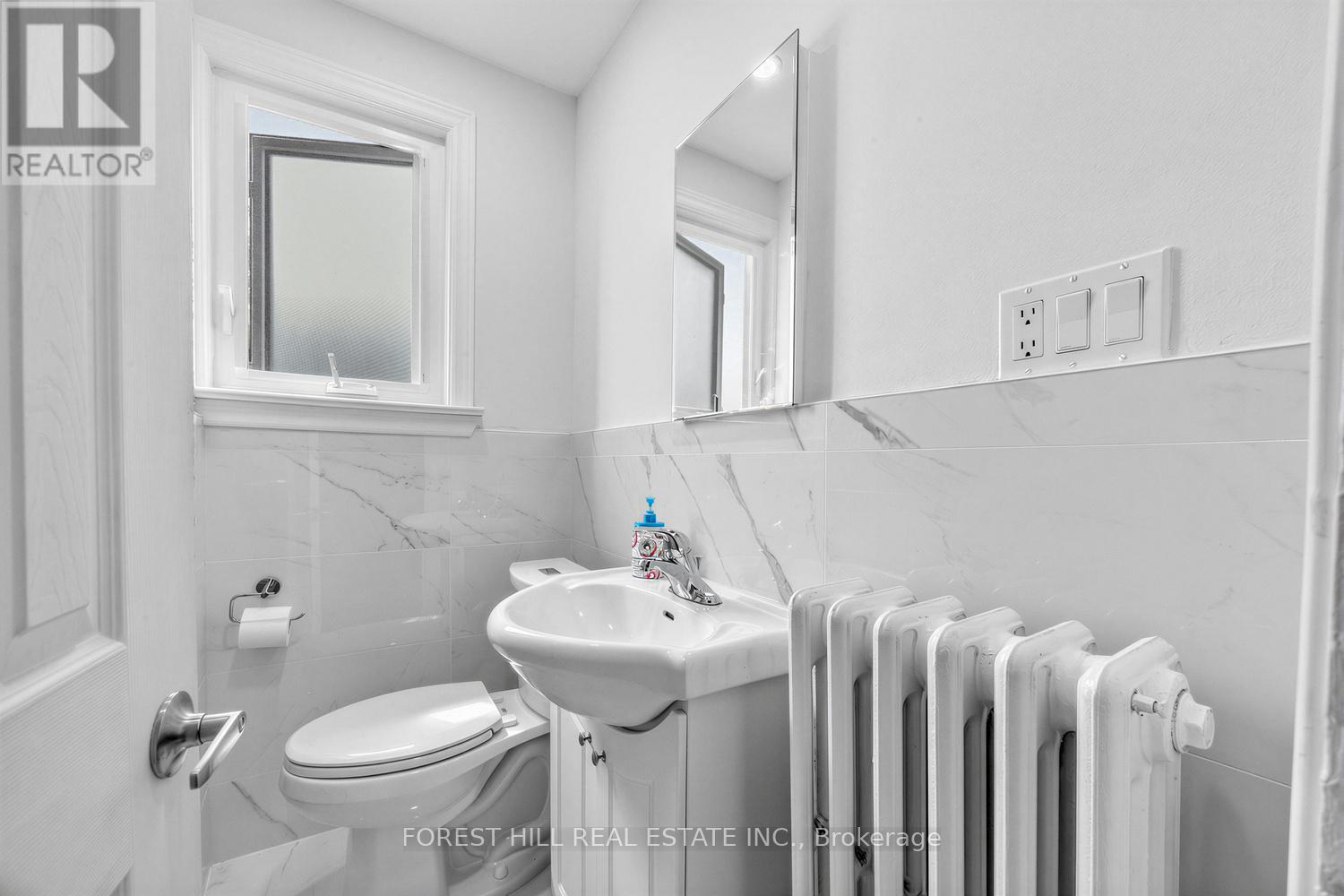 101 HOLWOOD AVENUE - 12