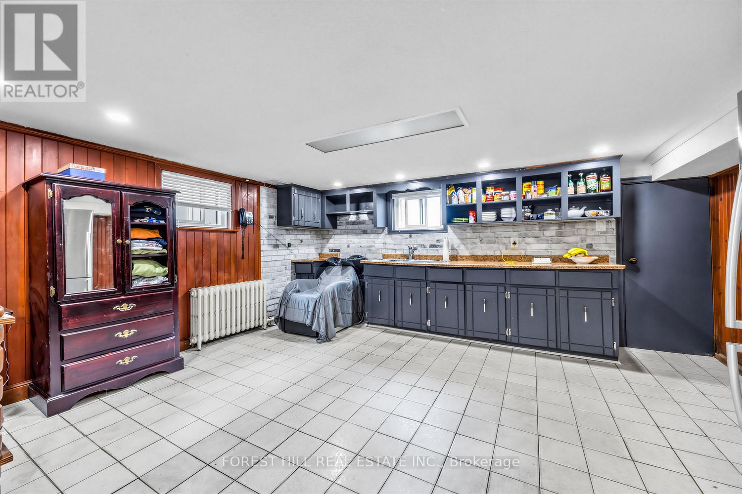 101 HOLWOOD AVENUE - 14