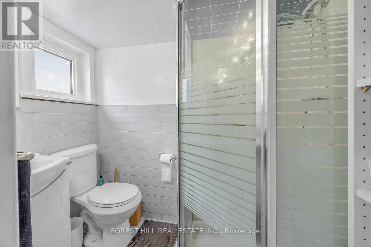 101 HOLWOOD AVENUE - 15