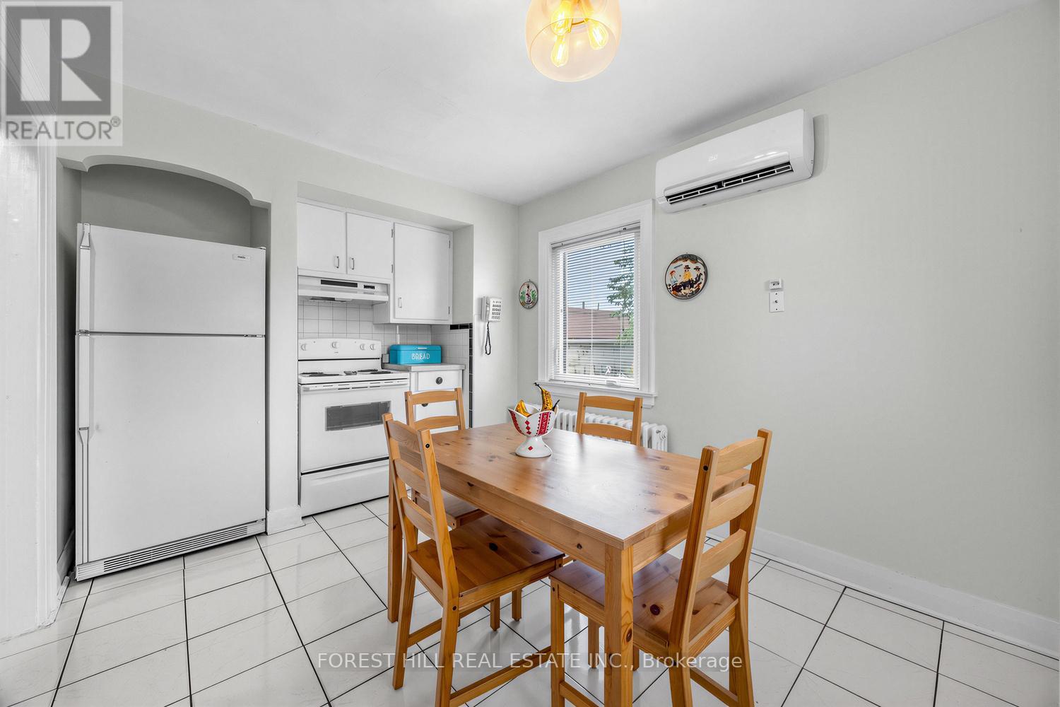 101 HOLWOOD AVENUE - 6