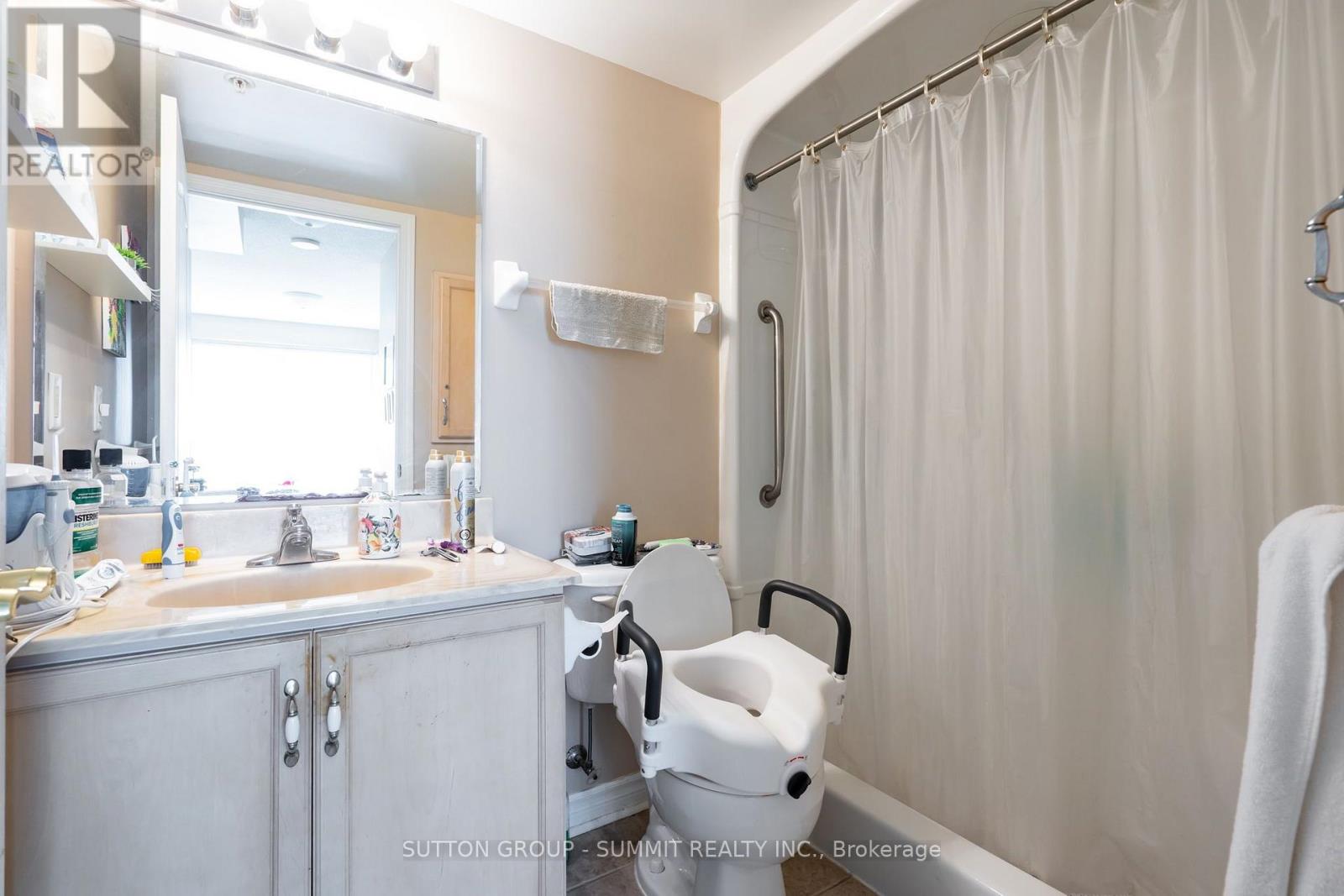 #1205 350 PRINCESS ROYAL DRIVE - 15