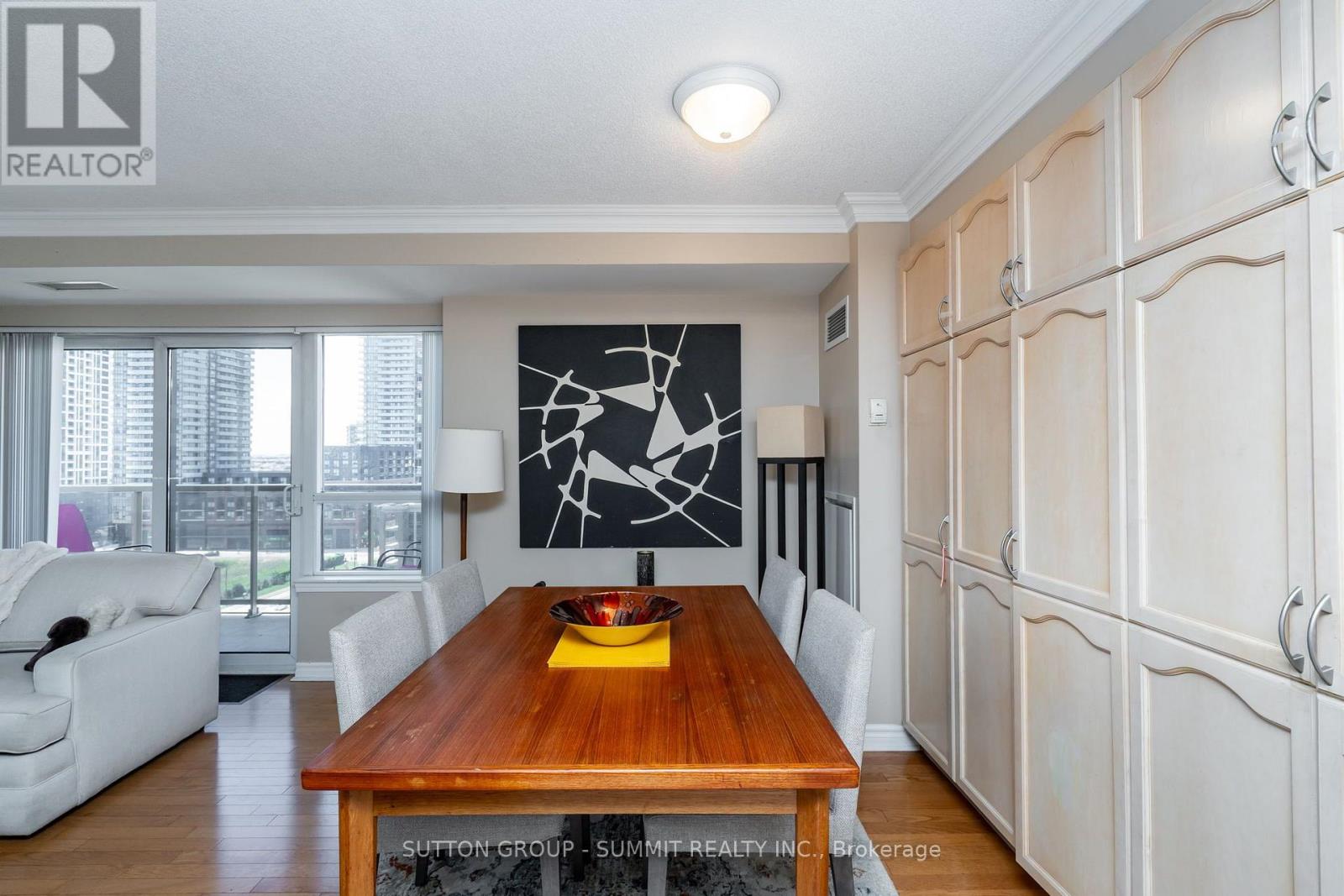 #1205 350 PRINCESS ROYAL DRIVE - 22