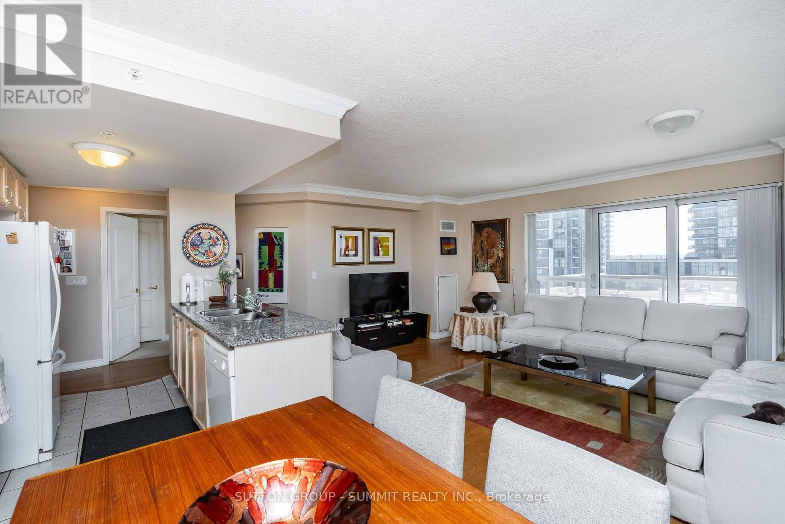 #1205 350 PRINCESS ROYAL DRIVE - 23