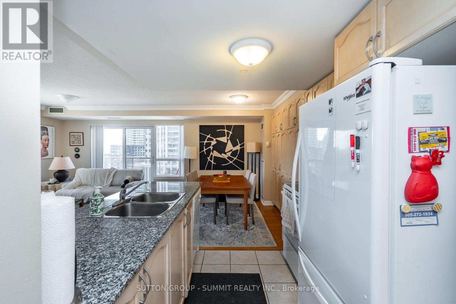 #1205 350 PRINCESS ROYAL DRIVE - 26