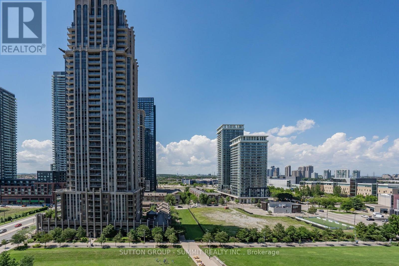#1205 350 PRINCESS ROYAL DRIVE - 27