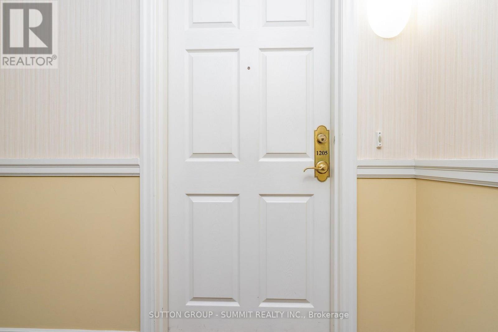 #1205 350 PRINCESS ROYAL DRIVE - 7