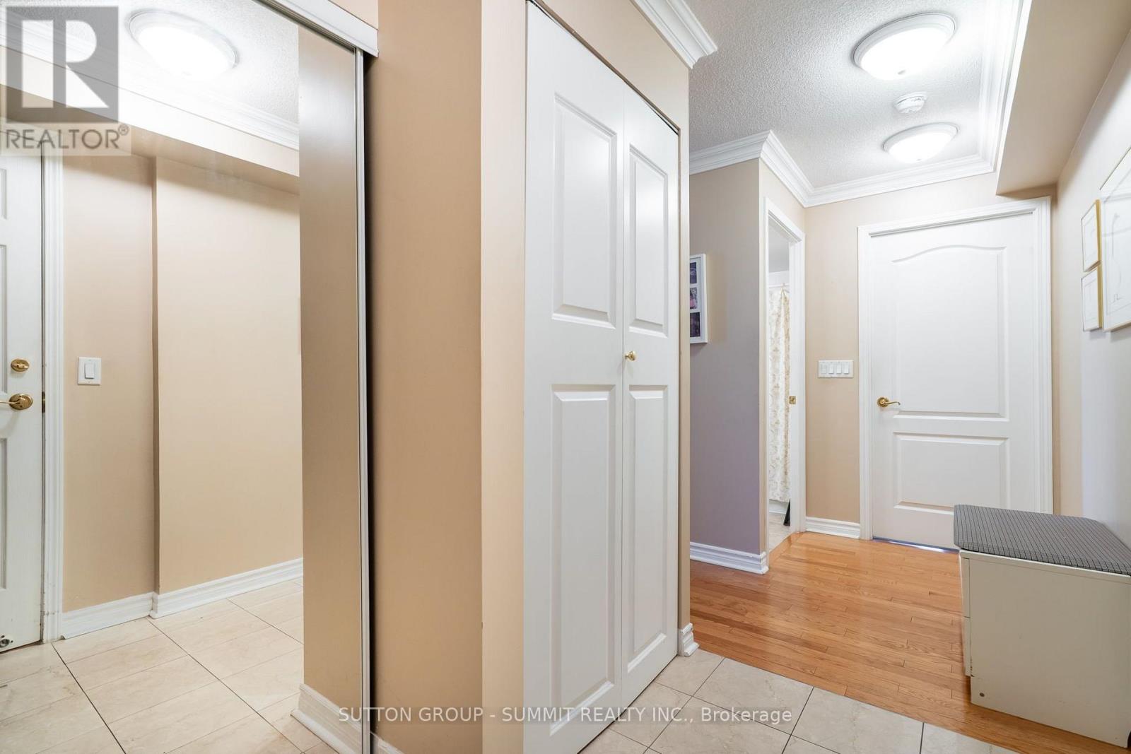 #1205 350 PRINCESS ROYAL DRIVE - 9