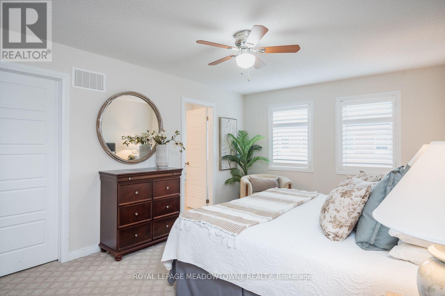 792 BANKS CRESCENT - 18
