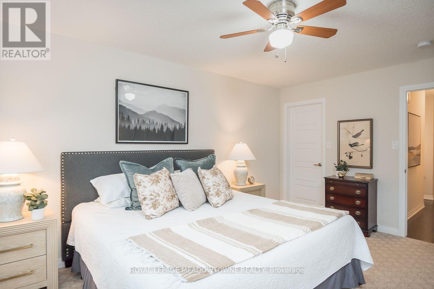 792 BANKS CRESCENT - 21