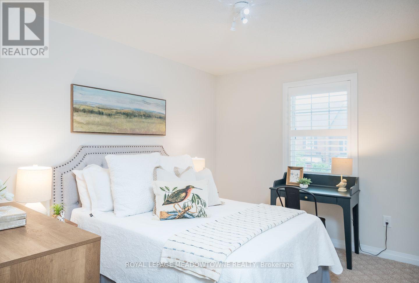 792 BANKS CRESCENT - 24