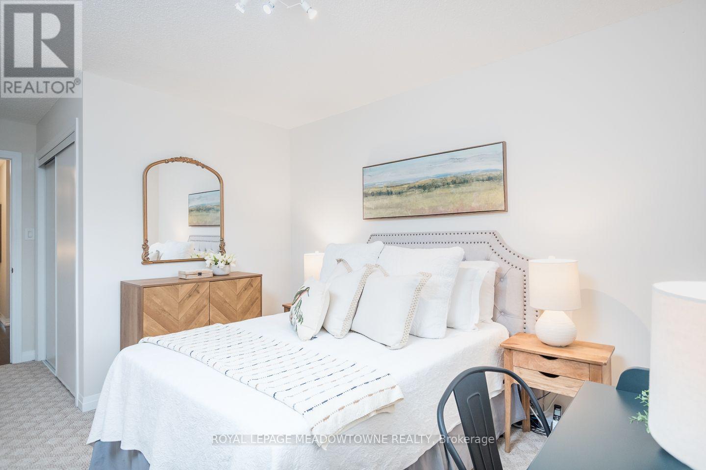 792 BANKS CRESCENT - 25