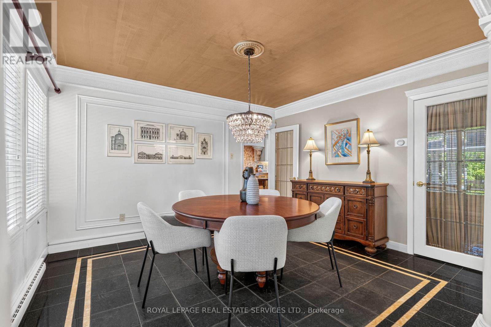 4 PRINCE GEORGE DRIVE - 15