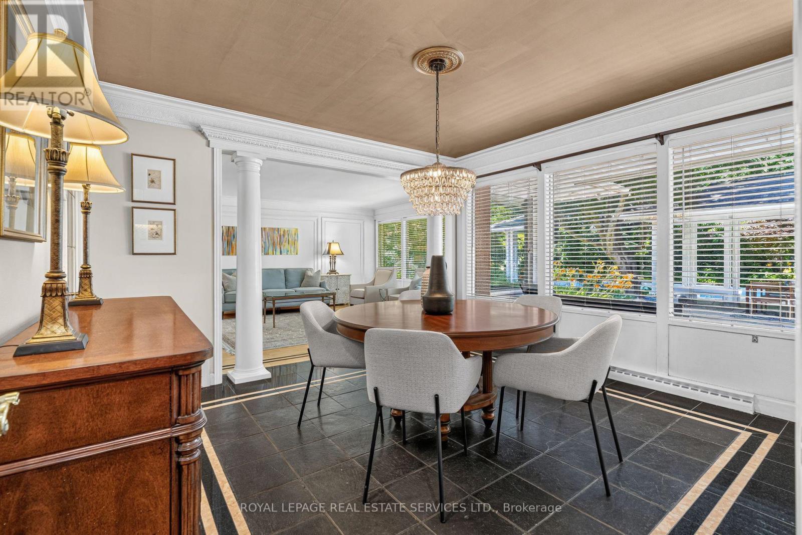 4 PRINCE GEORGE DRIVE - 16