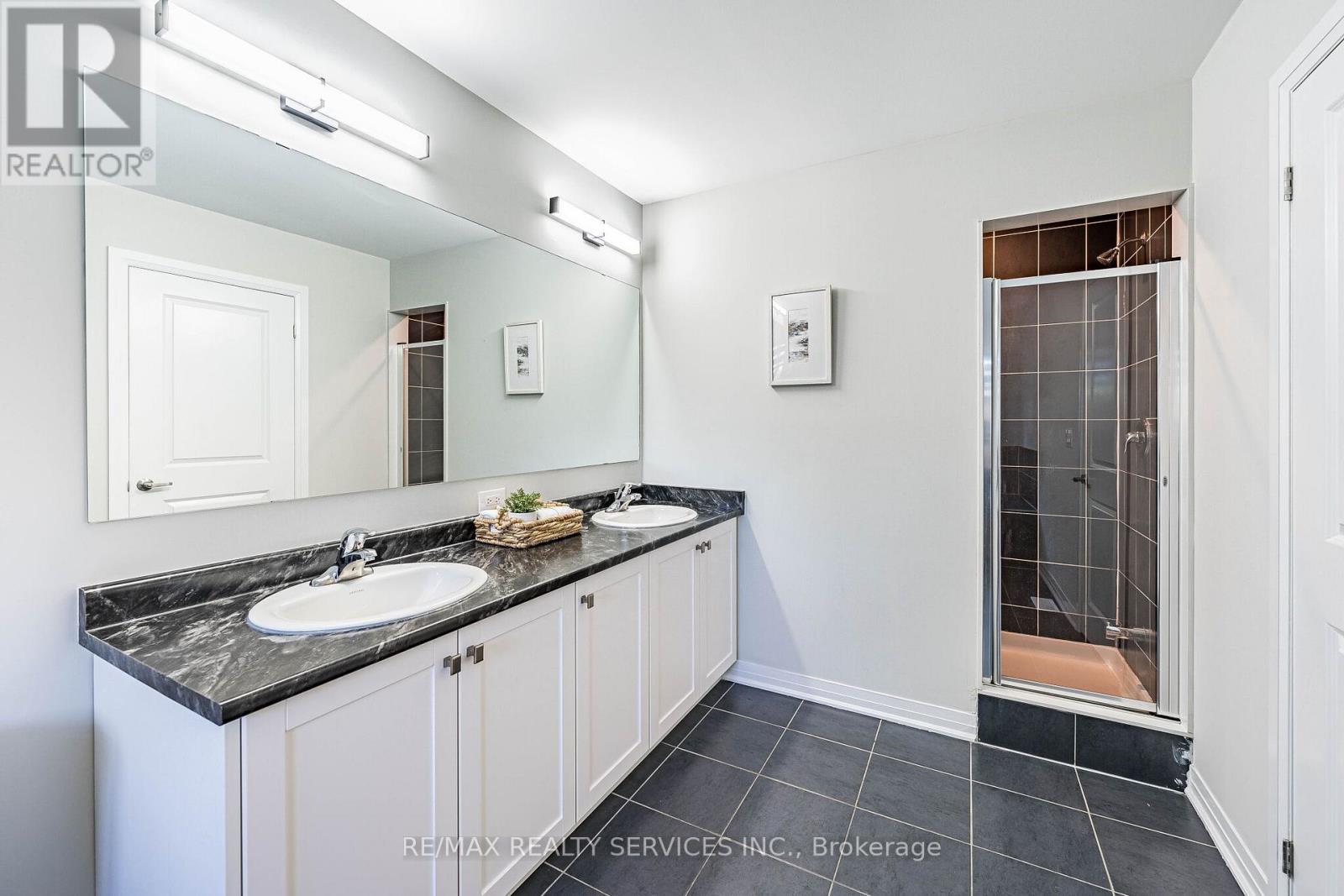 60 BRIXHAM LANE - 30