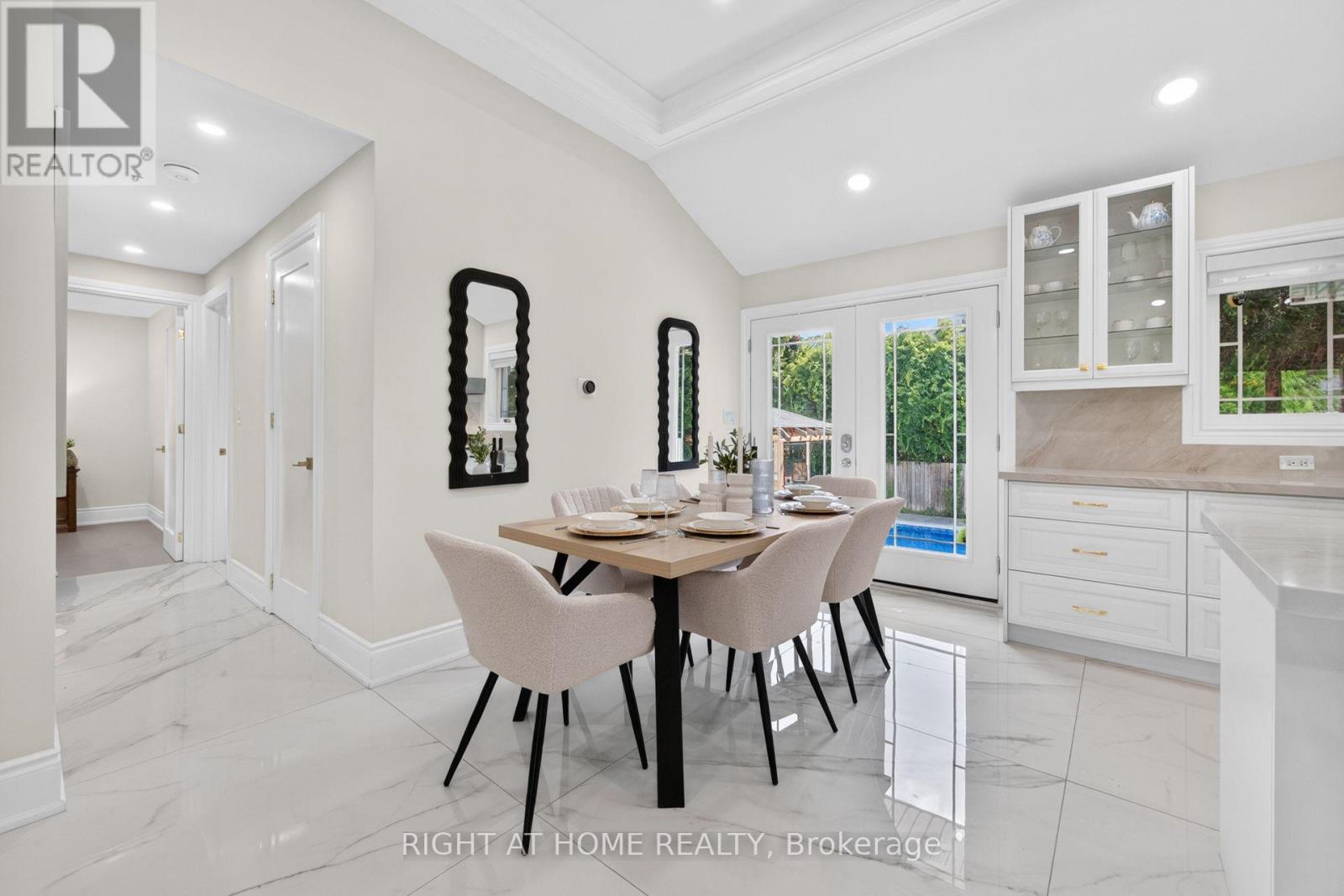 534 ROSEDALE CRESCENT - 10