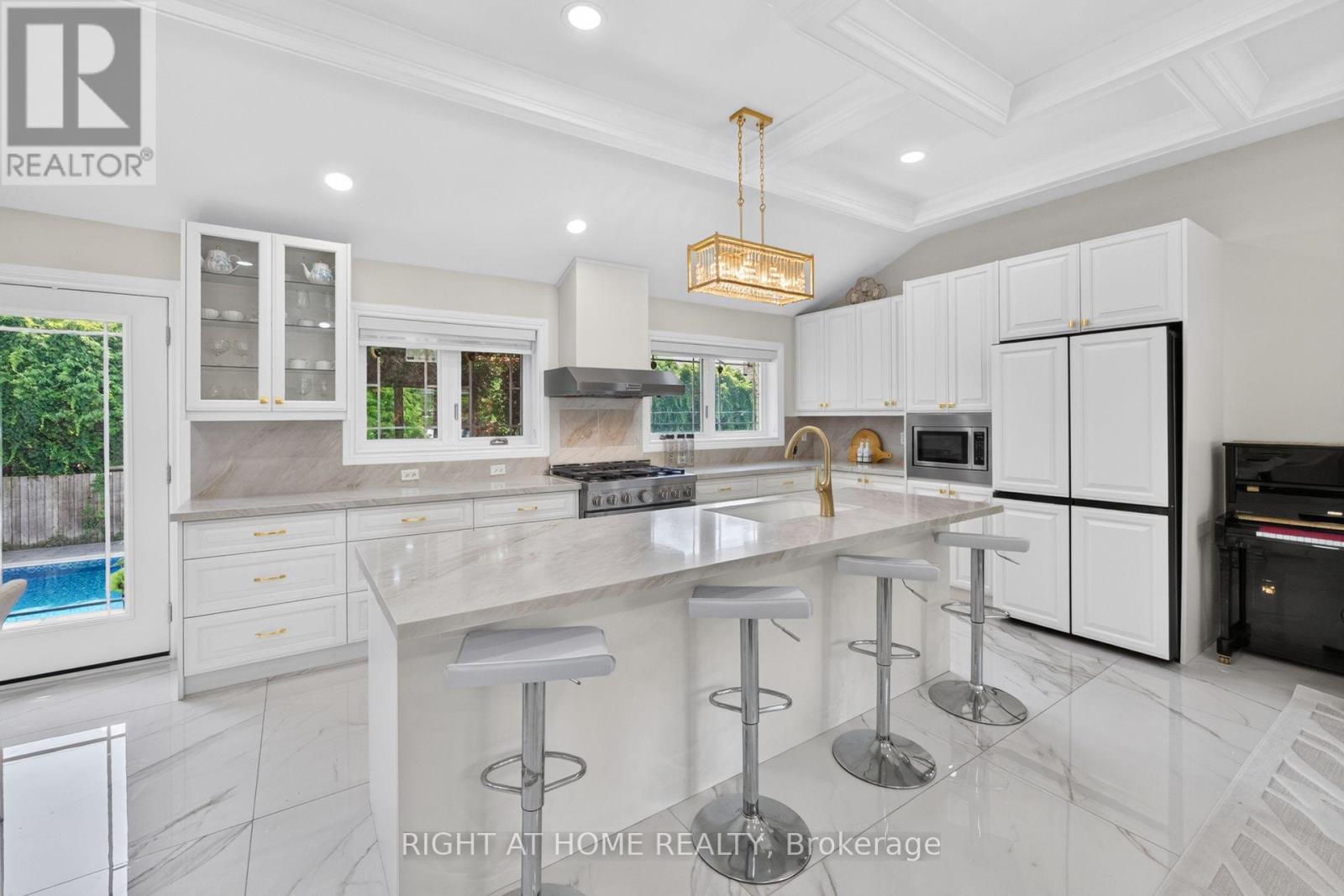 534 ROSEDALE CRESCENT - 14