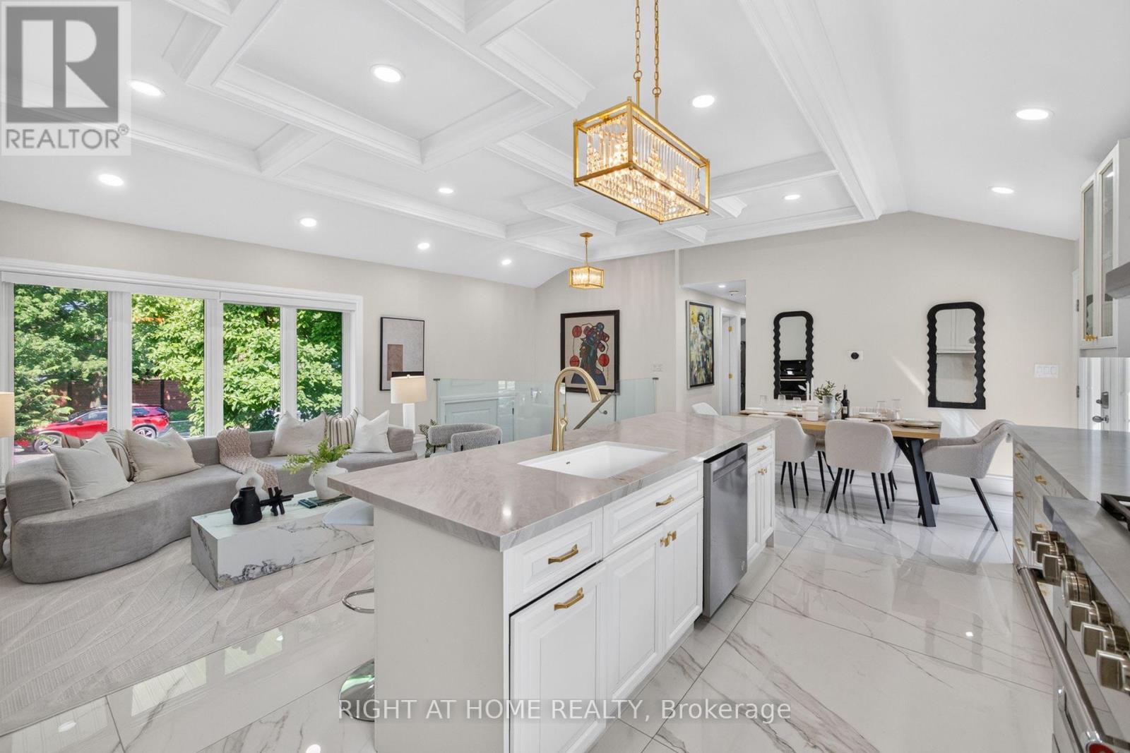 534 ROSEDALE CRESCENT - 18
