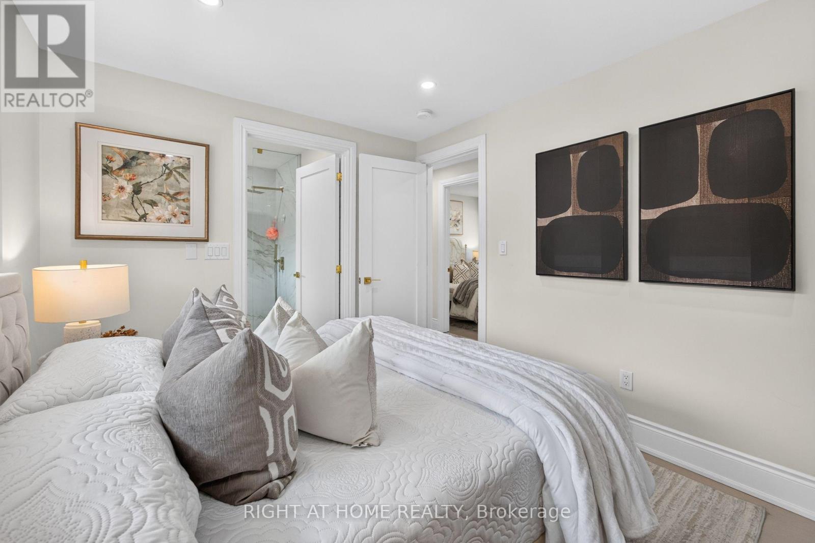 534 ROSEDALE CRESCENT - 25